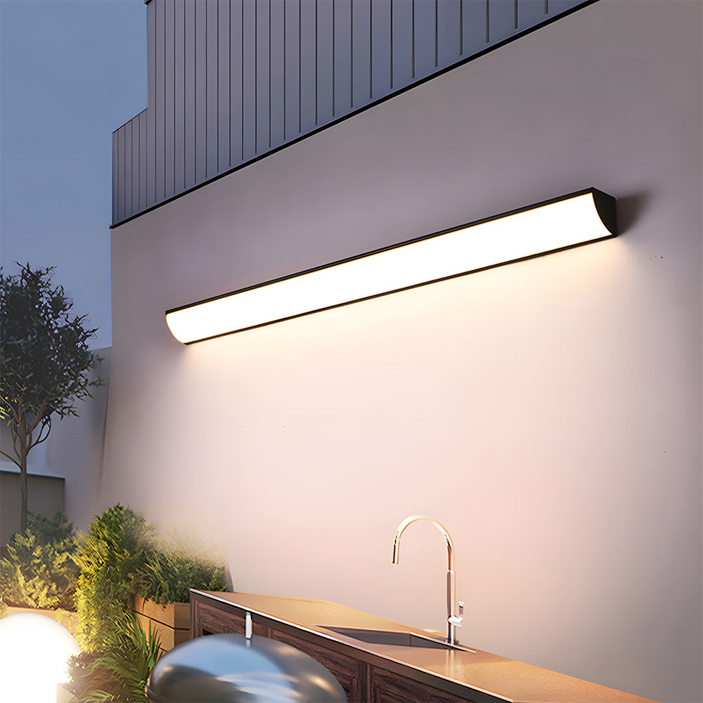 Streamlined Outdoor LED Wall Lantern - Sleek and Weatherproof Illumination for Your Exterior Spaces