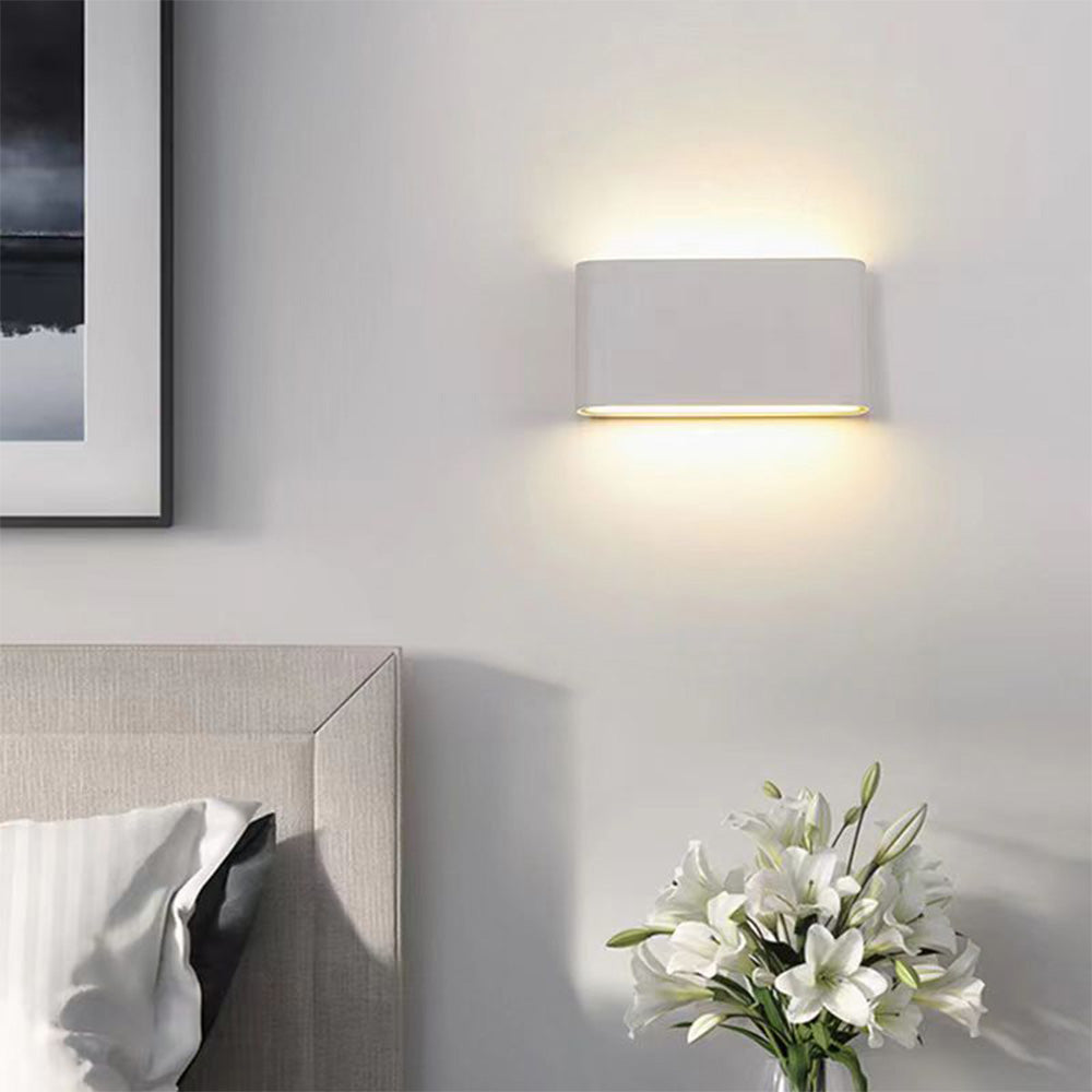 Contemporary Weatherproof LED Wall Sconce - Stylish Dual-Directed Illumination for Outdoor Spaces