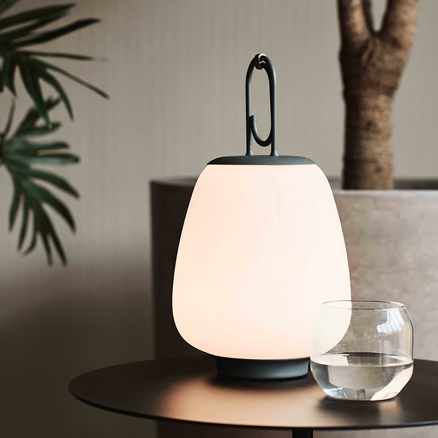 LumiVenture – Stylish LED Lantern with Rechargeable Battery for Cozy Indoor & Outdoor Ambiance
