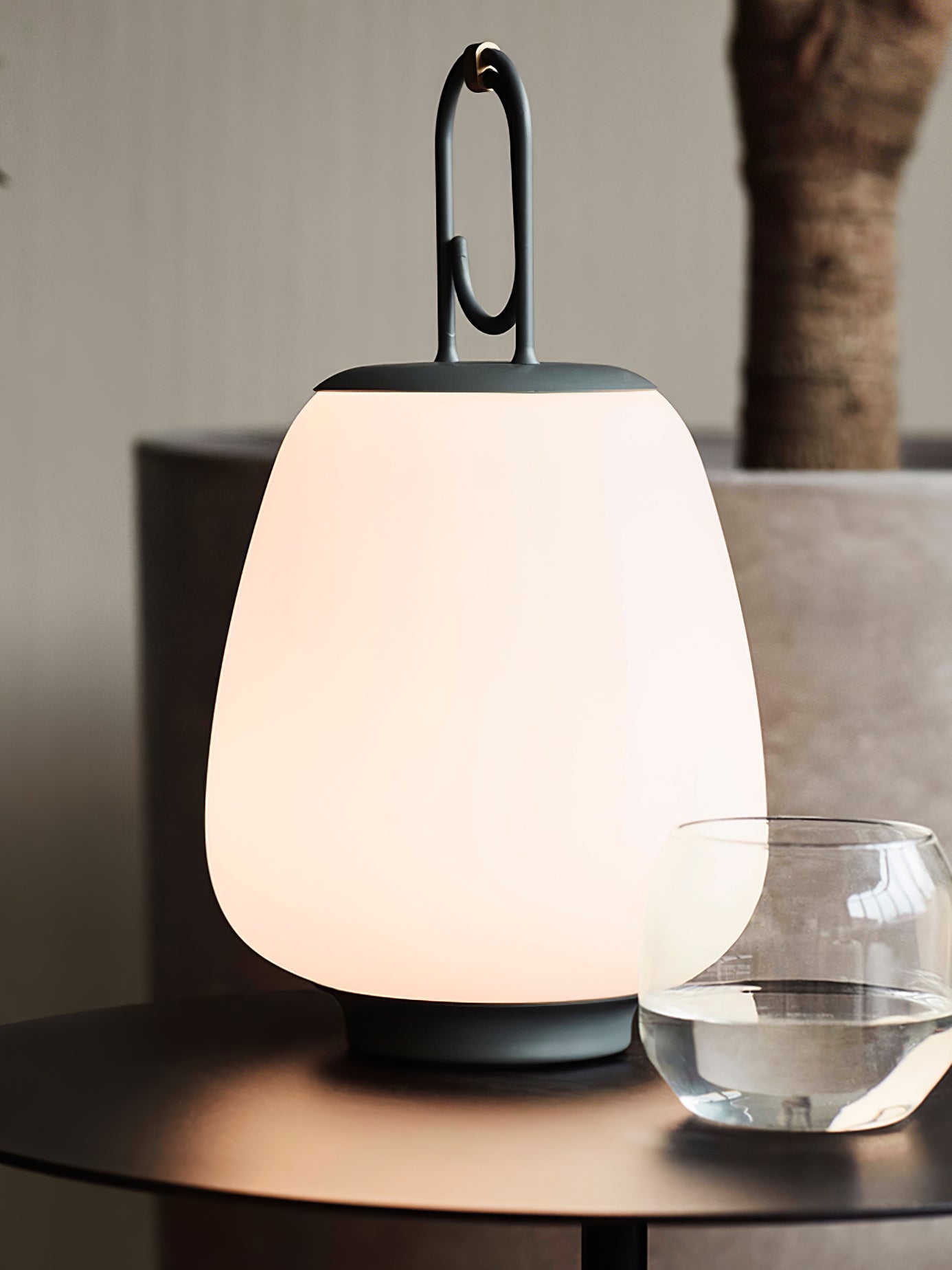 LumiVenture – Stylish LED Lantern with Rechargeable Battery for Cozy Indoor & Outdoor Ambiance