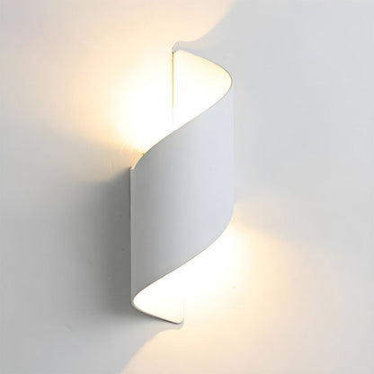 SAVIO – Minimalist Black LED Aluminium Outdoor Wall Light