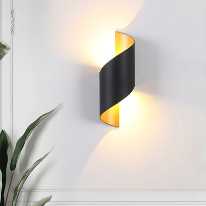 SAVIO – Minimalist Black LED Aluminium Outdoor Wall Light