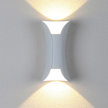TAVIO – Waterproof Outdoor LED Wall Light in Black for Gardens & Patios
