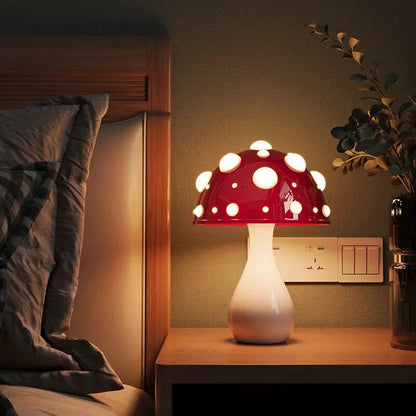 HaloLite - Elegant Table Lamp for a Cozy, Chic Ambience