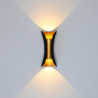 TAVIO – Waterproof Outdoor LED Wall Light in Black for Gardens & Patios