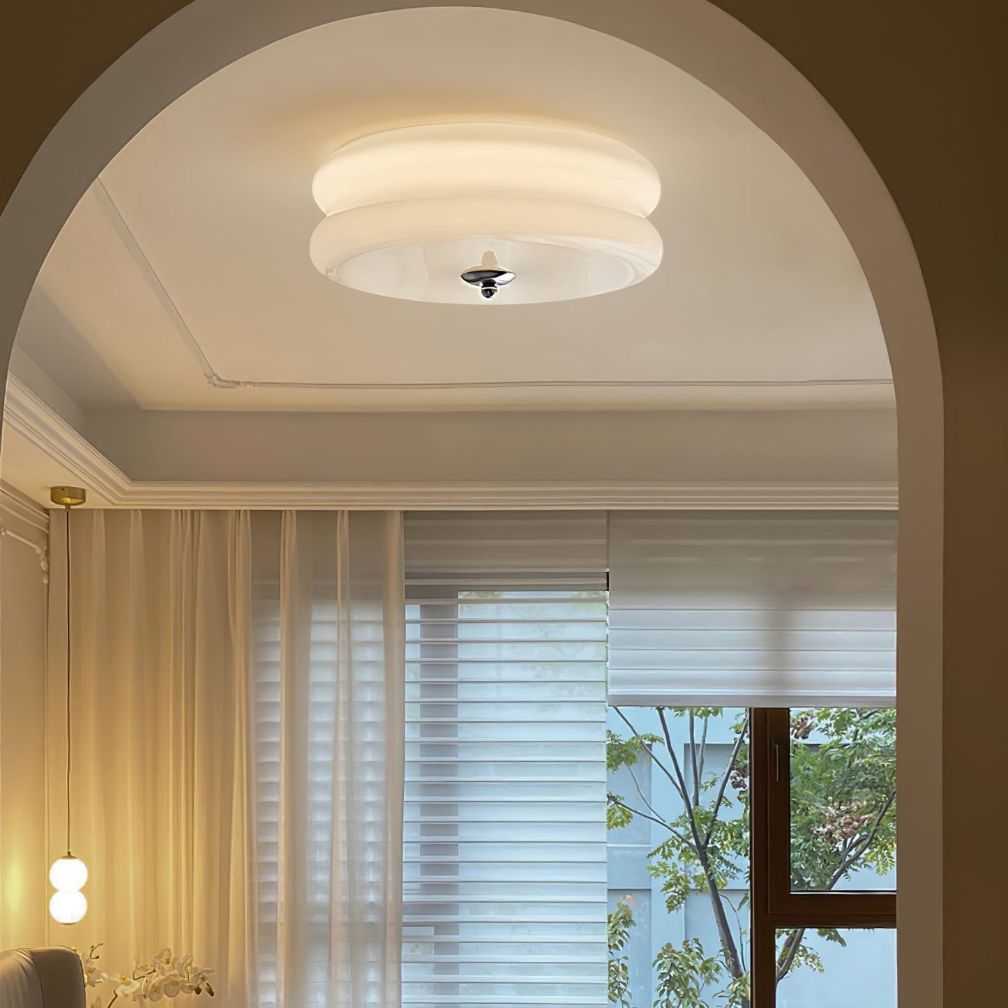 VELTORA – Art Deco Vintage Ceiling Light for a Timeless Interior