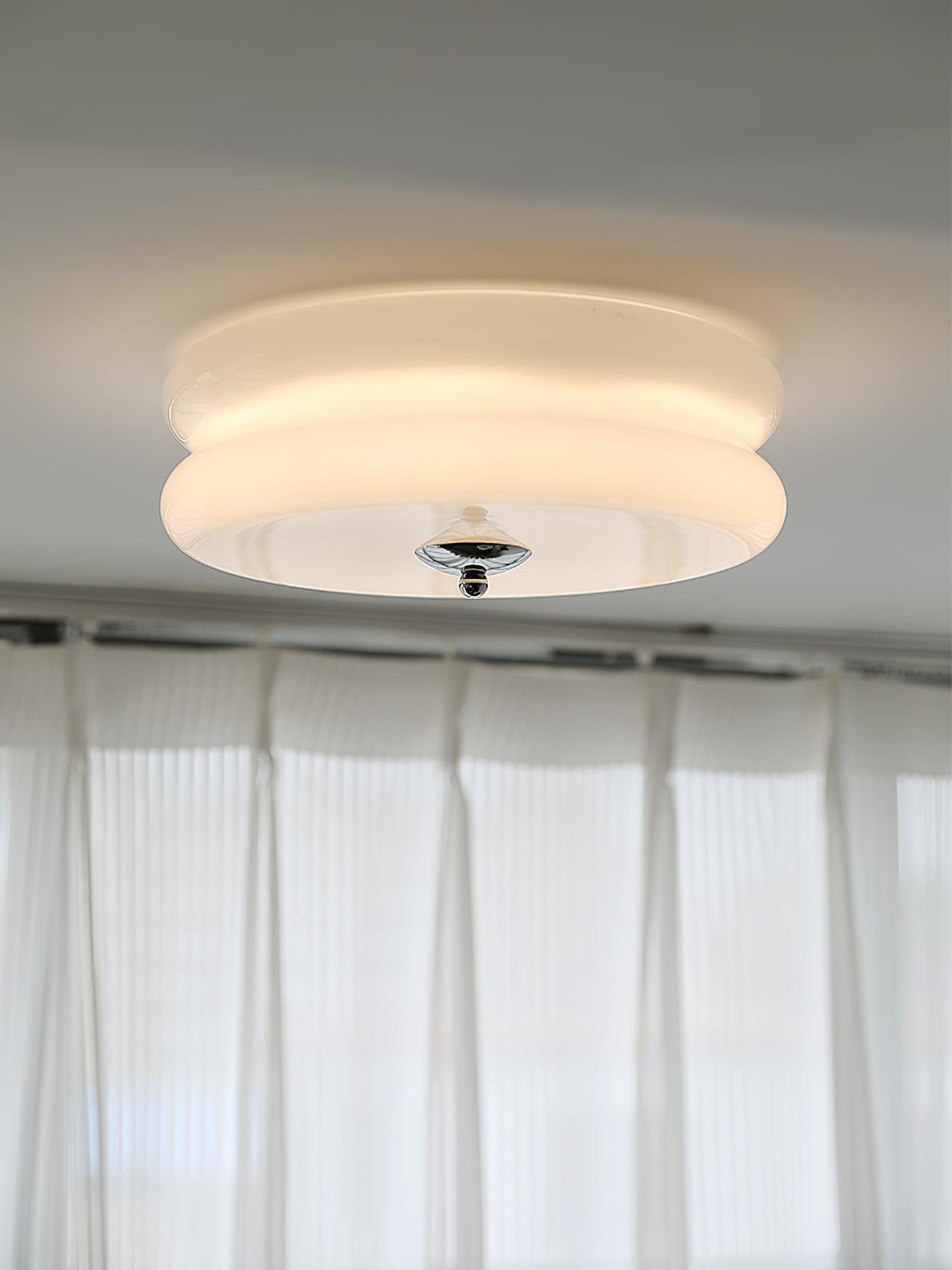 VELTORA – Art Deco Vintage Ceiling Light for a Timeless Interior