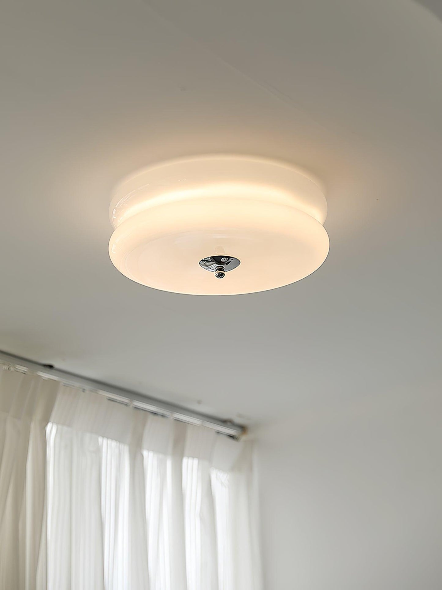 VELTORA – Art Deco Vintage Ceiling Light for a Timeless Interior
