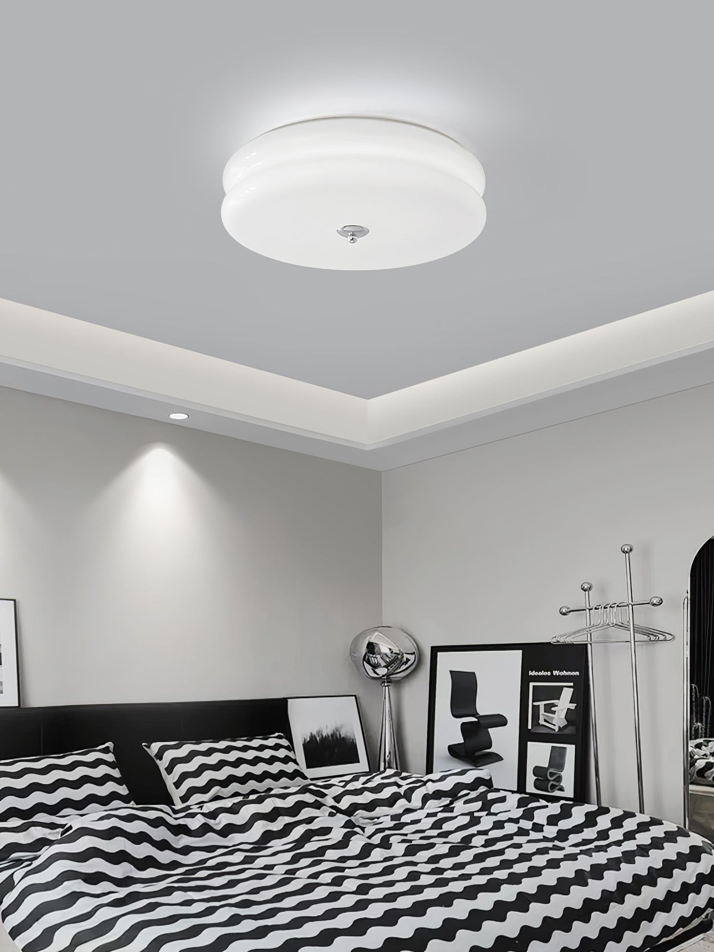 VELTORA – Art Deco Vintage Ceiling Light for a Timeless Interior