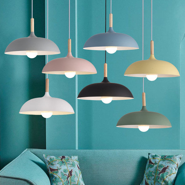 ScandiLuxe – Modern Oak Ceiling Lamp