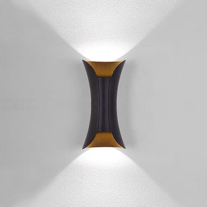 TAVIO – Waterproof Outdoor LED Wall Light in Black for Gardens & Patios