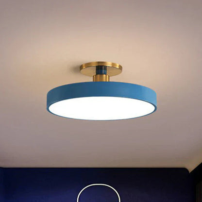 LUSTRO - Nordic Minimalist Ceiling Light for a Modern Home