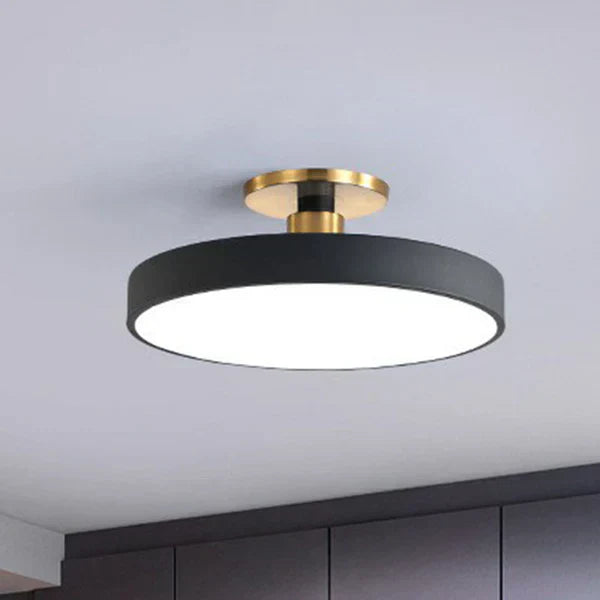 LUSTRO - Nordic Minimalist Ceiling Light for a Modern Home