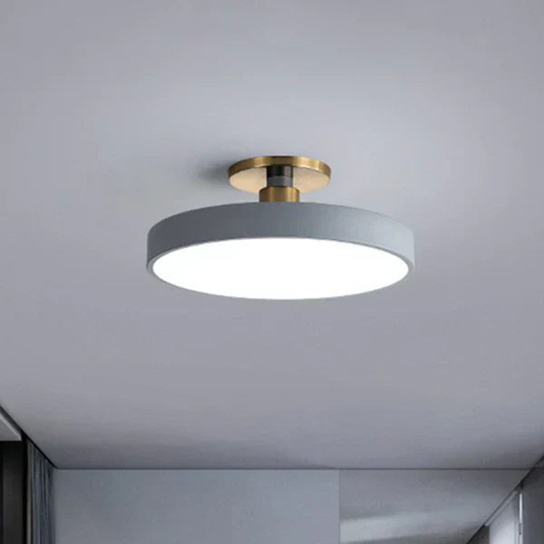 LUSTRO - Nordic Minimalist Ceiling Light for a Modern Home