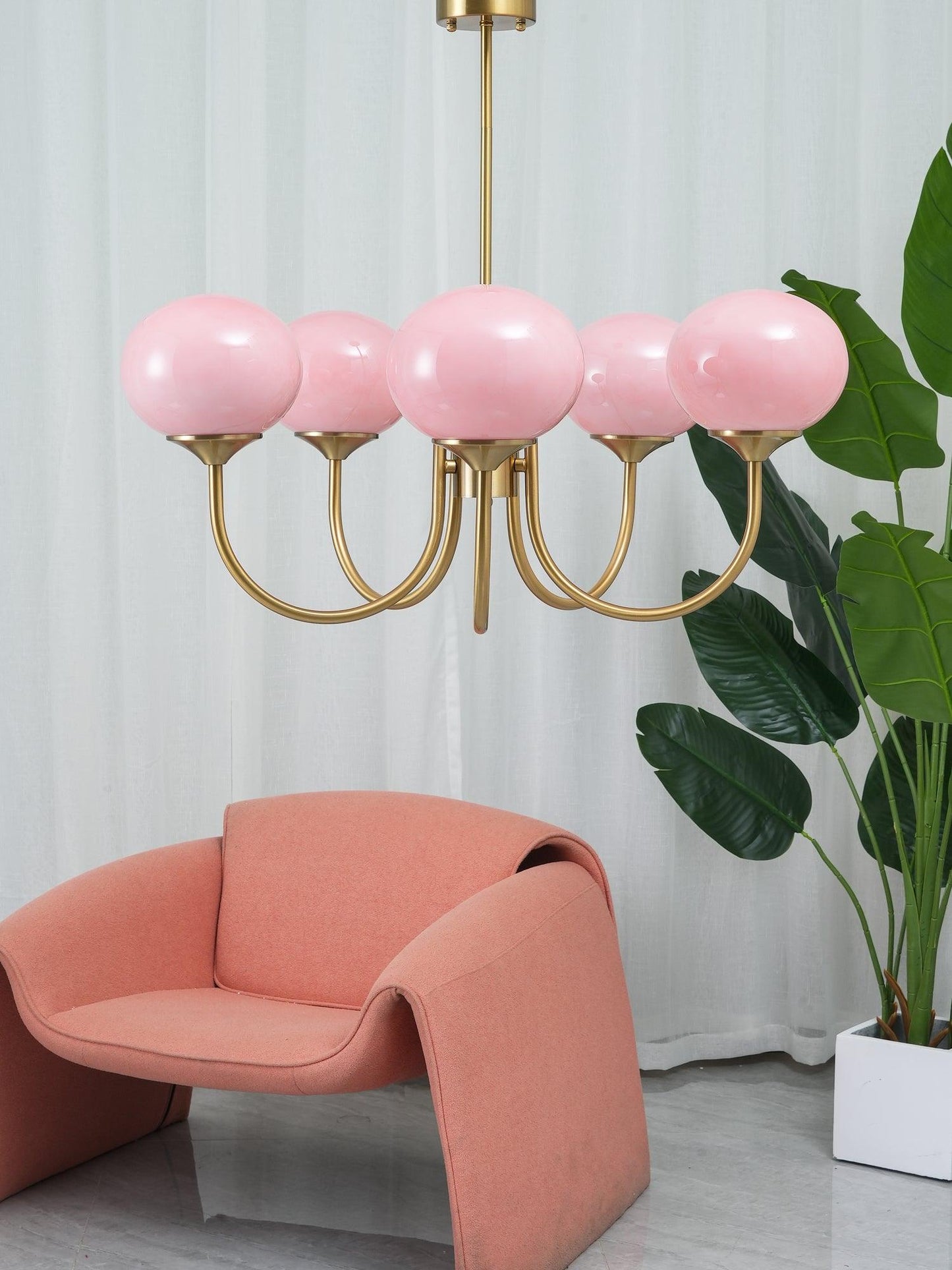 LunaLuxe – Modern Marshmallow-Inspired Chandelier