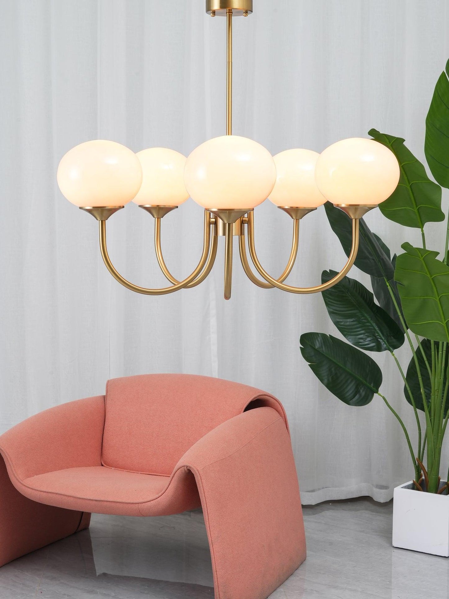 LunaLuxe – Modern Marshmallow-Inspired Chandelier