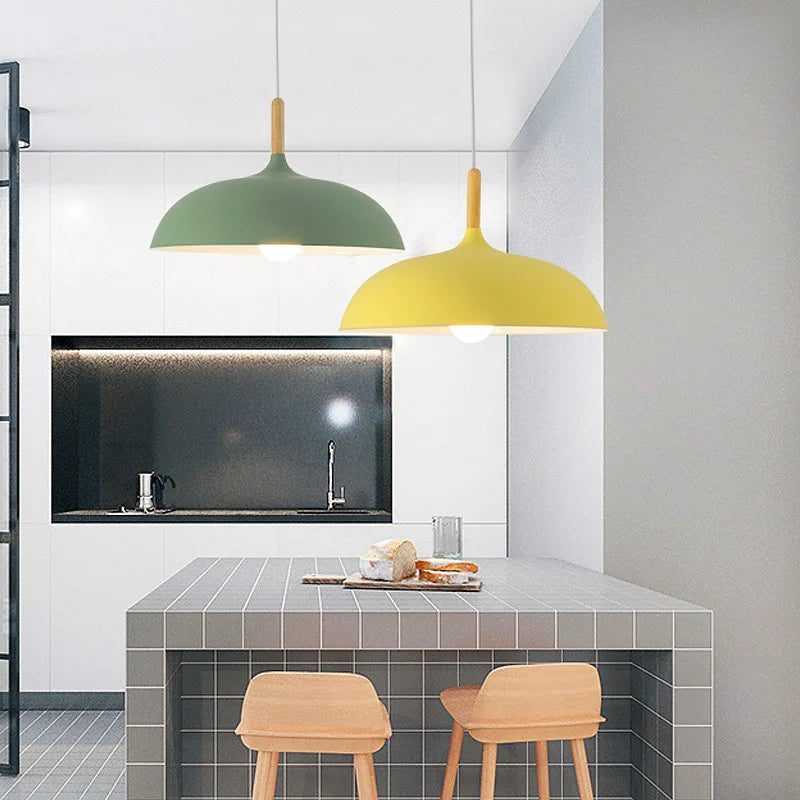 ScandiLuxe – Modern Oak Ceiling Lamp