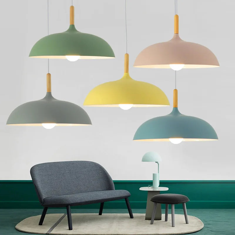 ScandiLuxe – Modern Oak Ceiling Lamp