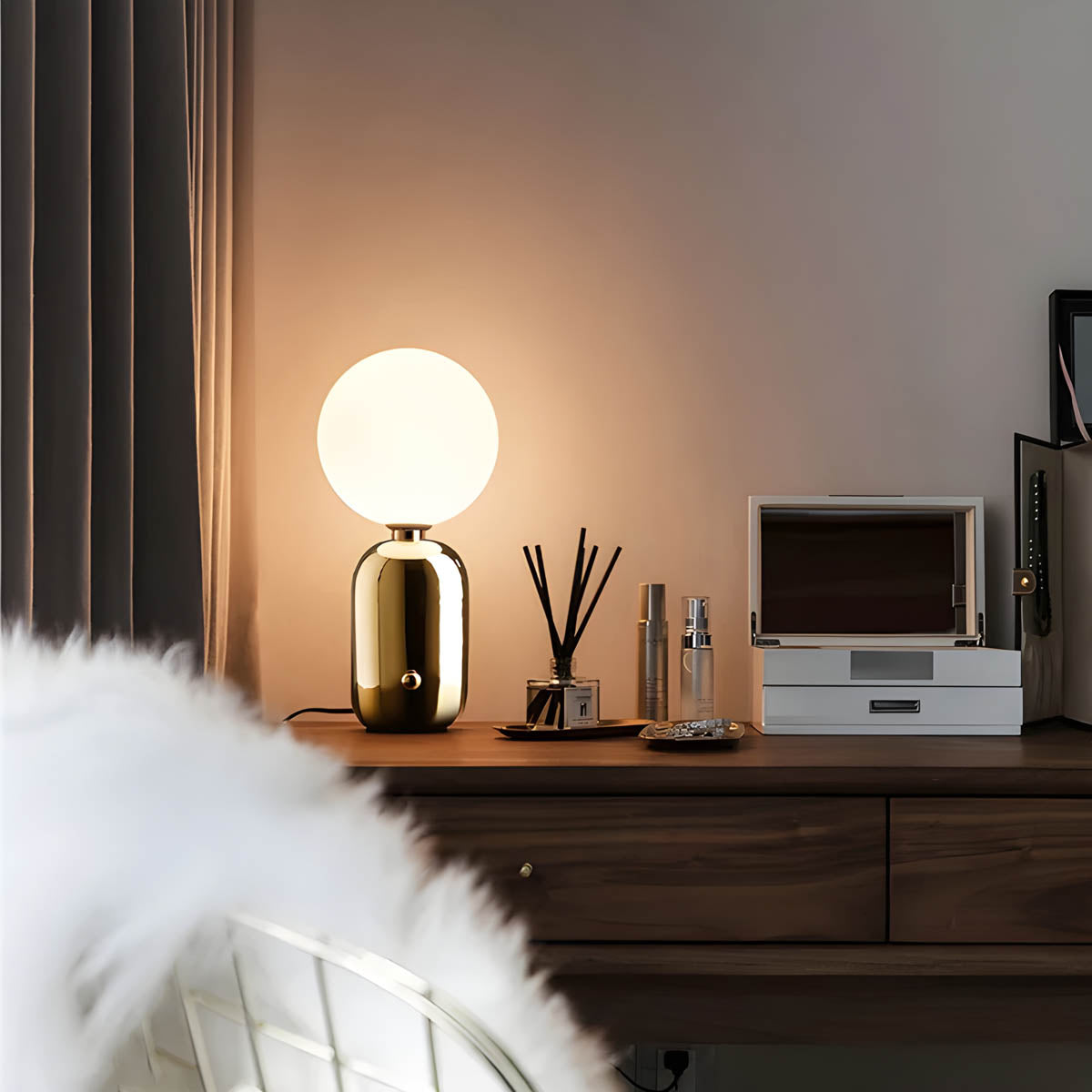 RaisoGlow – Minimalist Elegance Table Lamp for a Cozy & Stylish Interior