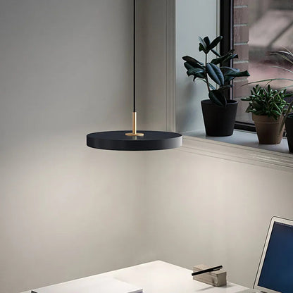 OrbitaGlow – Futuristic Metal LED Pendant Lamp