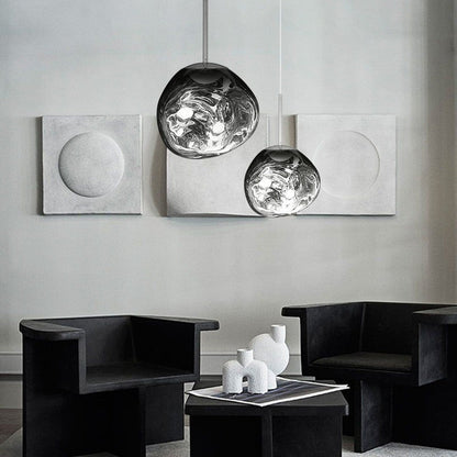 VESARO – Artistic Melted Glass Pendant Light for a Luxe Interior